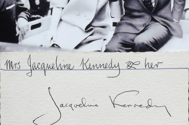 Jacqueline Kennedy First Lady U.S Autograph Signed Card JSA Authenticated